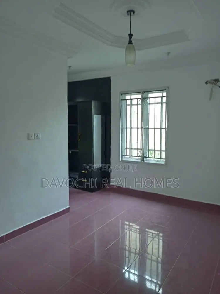 4bdrm Duplex in Agungi for rent in Agungi