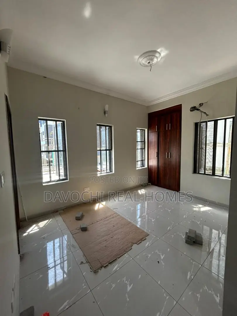 3bdrm Apartment in Lekki Phase 1 for rent in Lekki Phase 1