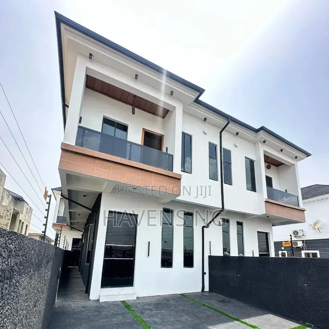 4bdrm Duplex in Agungi for sale in Agungi