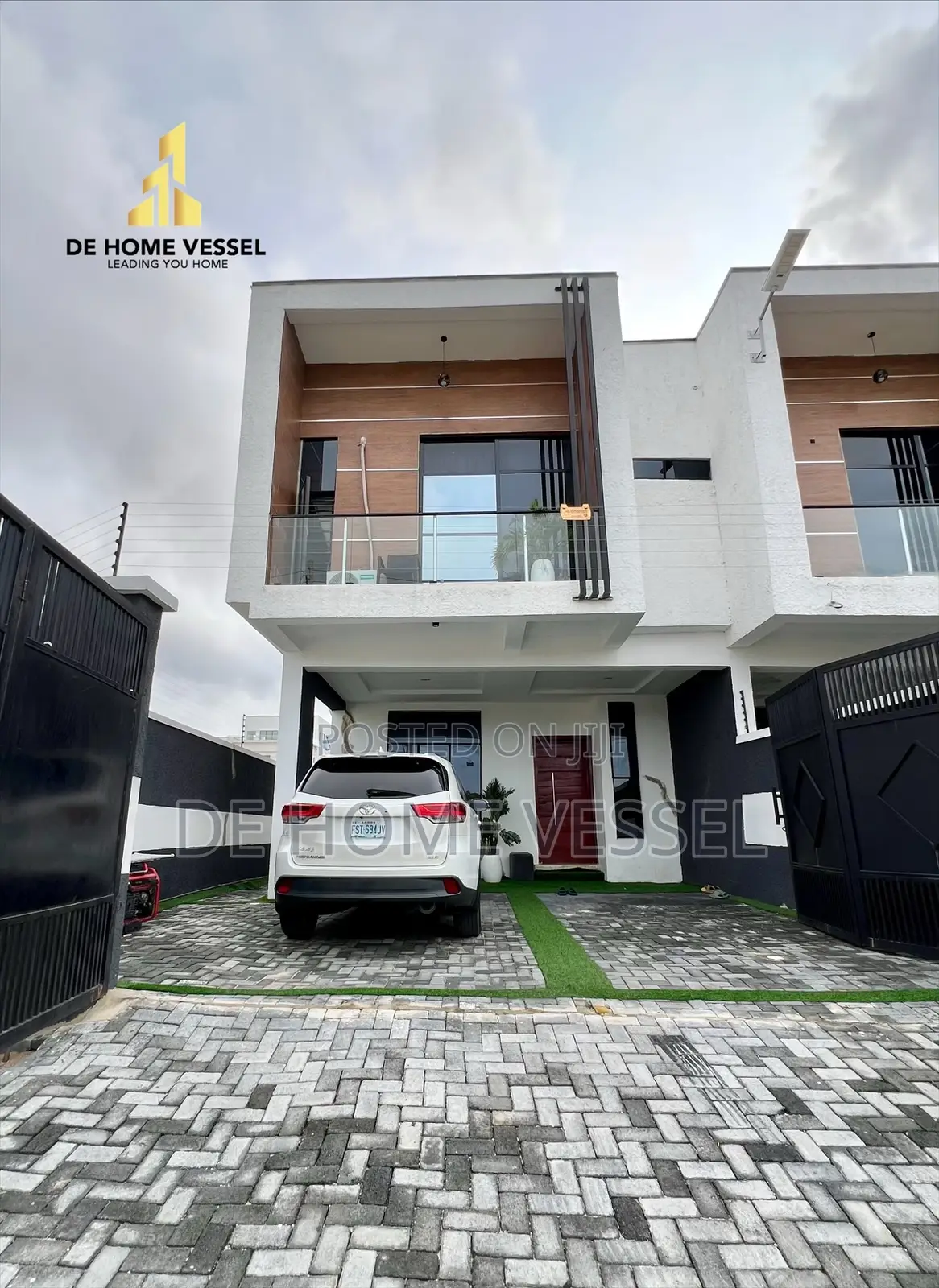 Furnished 4bdrm Townhouse/Terrace in Ilaje for sale in Ilaje