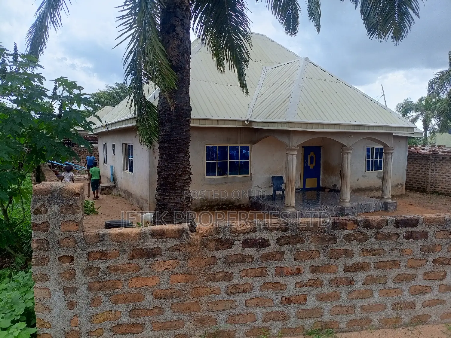 3bdrm Bungalow in Hotel Lucia, Makurdi for sale in Makurdi