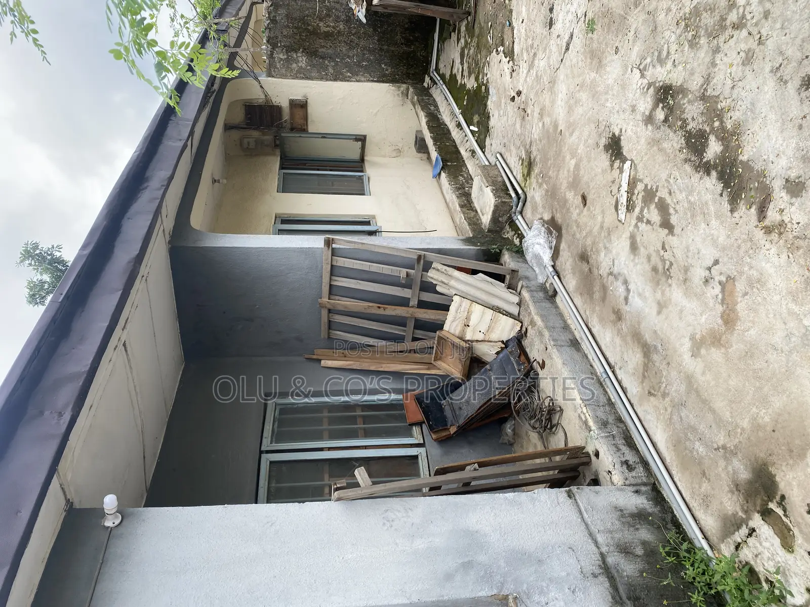 3bdrm Bungalow in Aco Amac Estate, Lugbe District for sale in Lugbe District