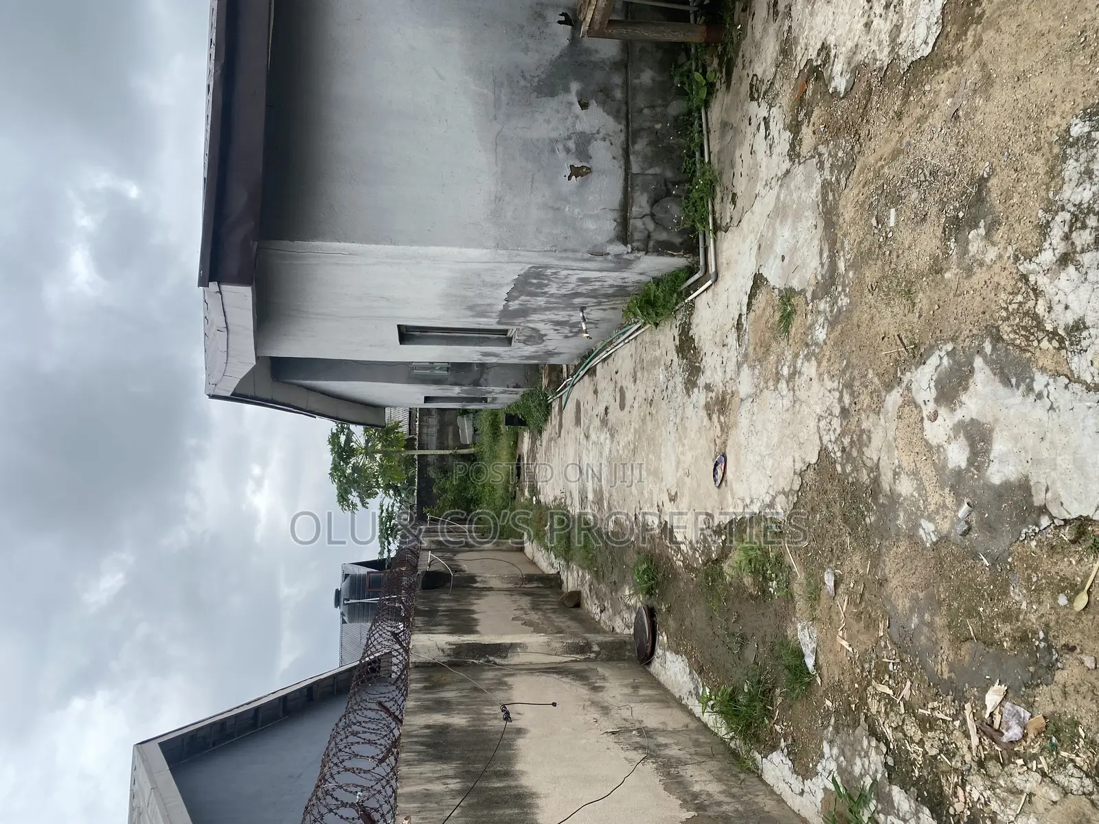3bdrm Bungalow in Aco Amac Estate, Lugbe District for sale in Lugbe District
