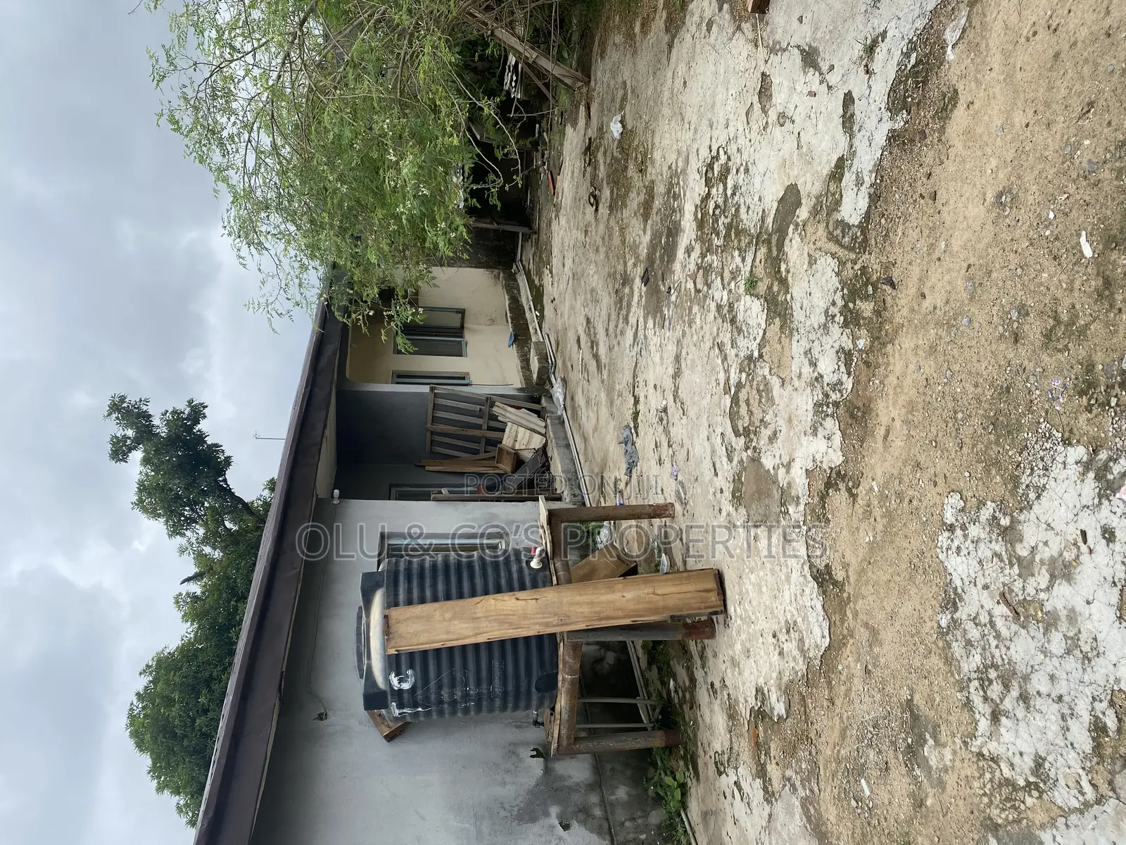 3bdrm Bungalow in Aco Amac Estate, Lugbe District for sale in Lugbe District