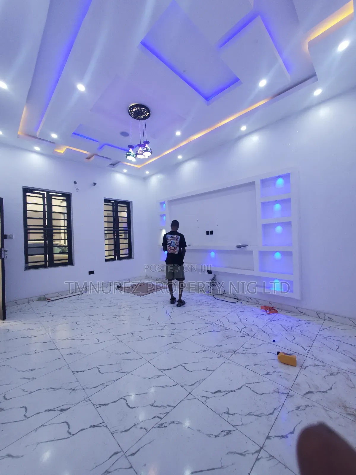 Mini Flat in Westend Estate, Chevron for rent in Chevron