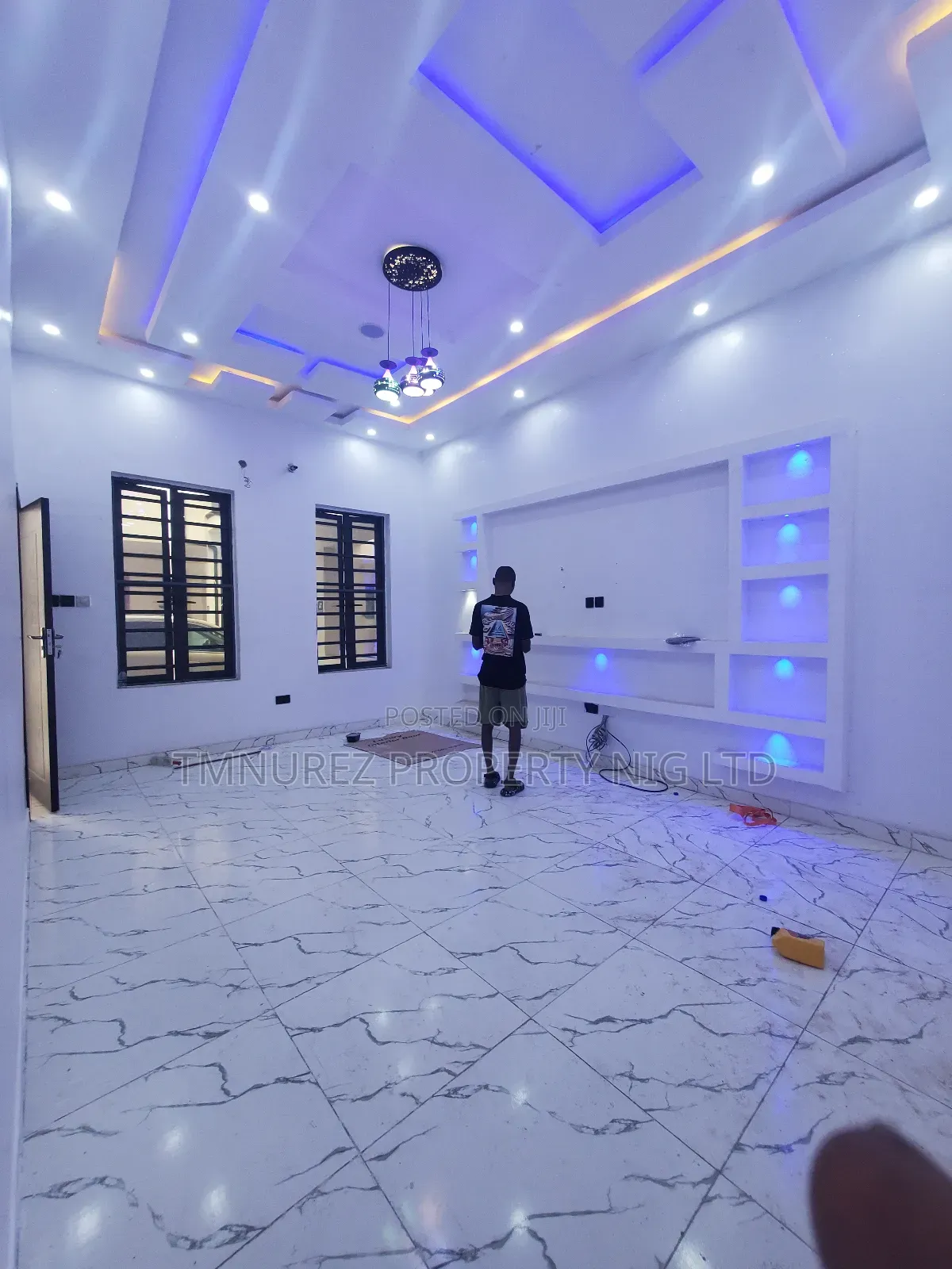 Mini Flat in Westend Estate, Chevron for rent in Chevron