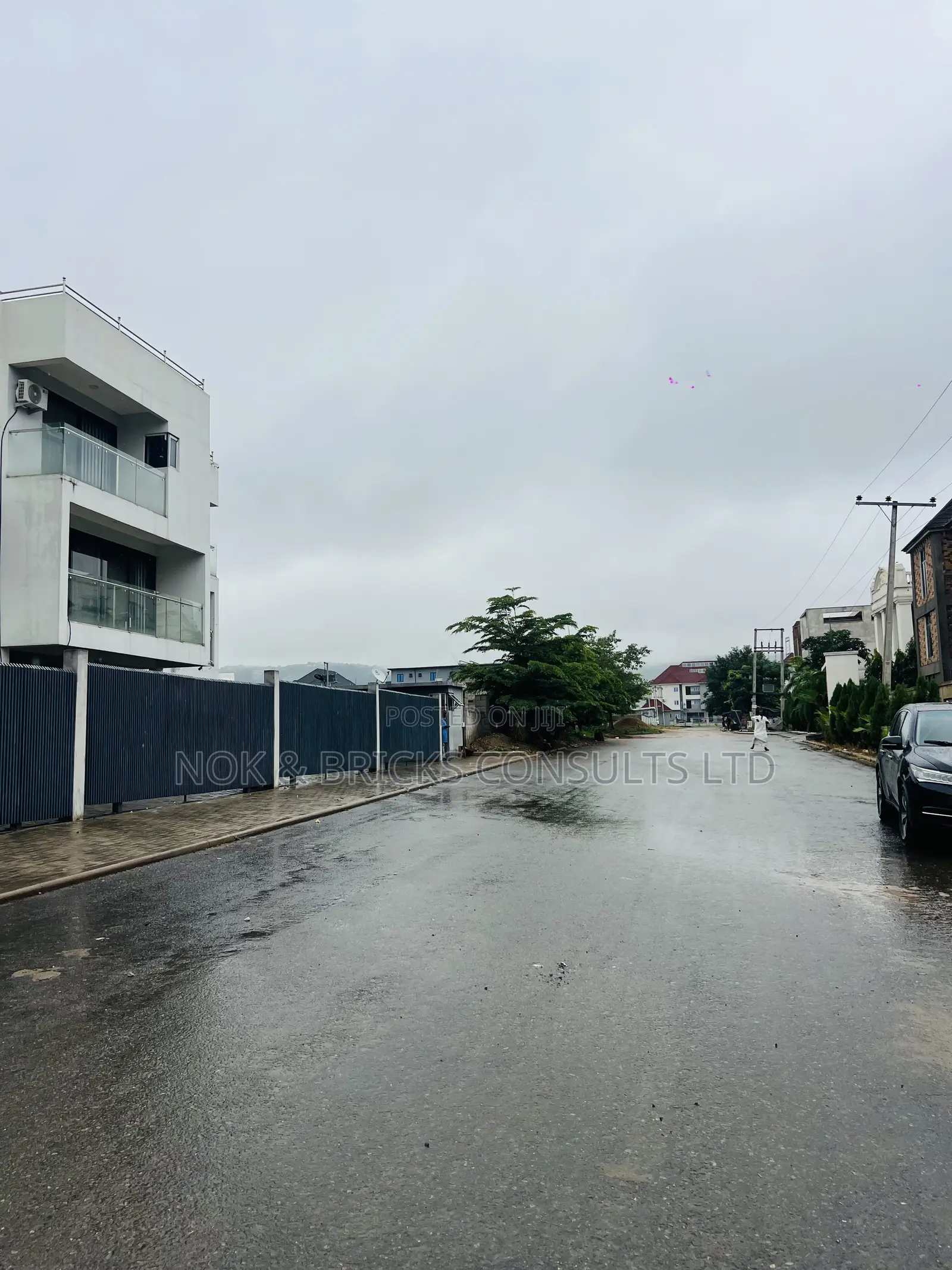 7bdrm Duplex in Private Property, Jahi for sale in Jahi