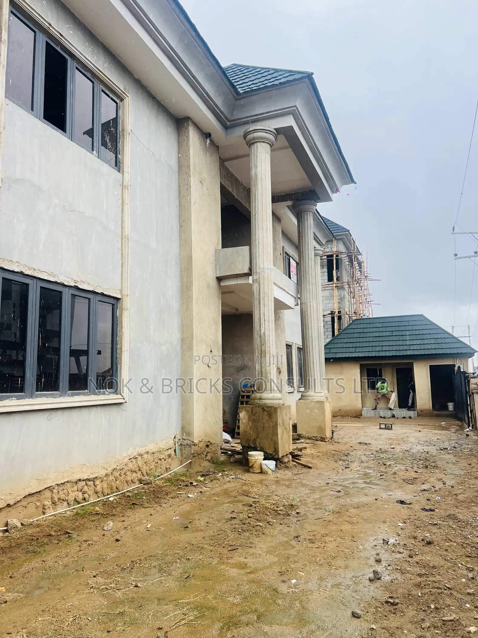 7bdrm Duplex in Private Property, Jahi for sale in Jahi