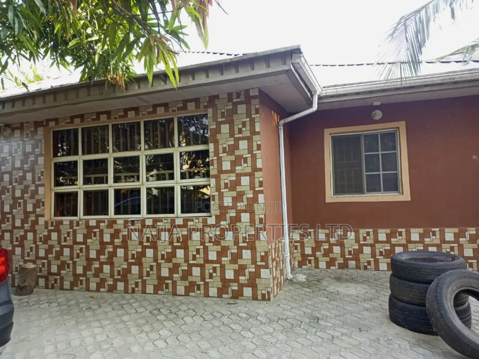3bdrm Bungalow in Ogunfayo, Awoyaya for sale in Awoyaya