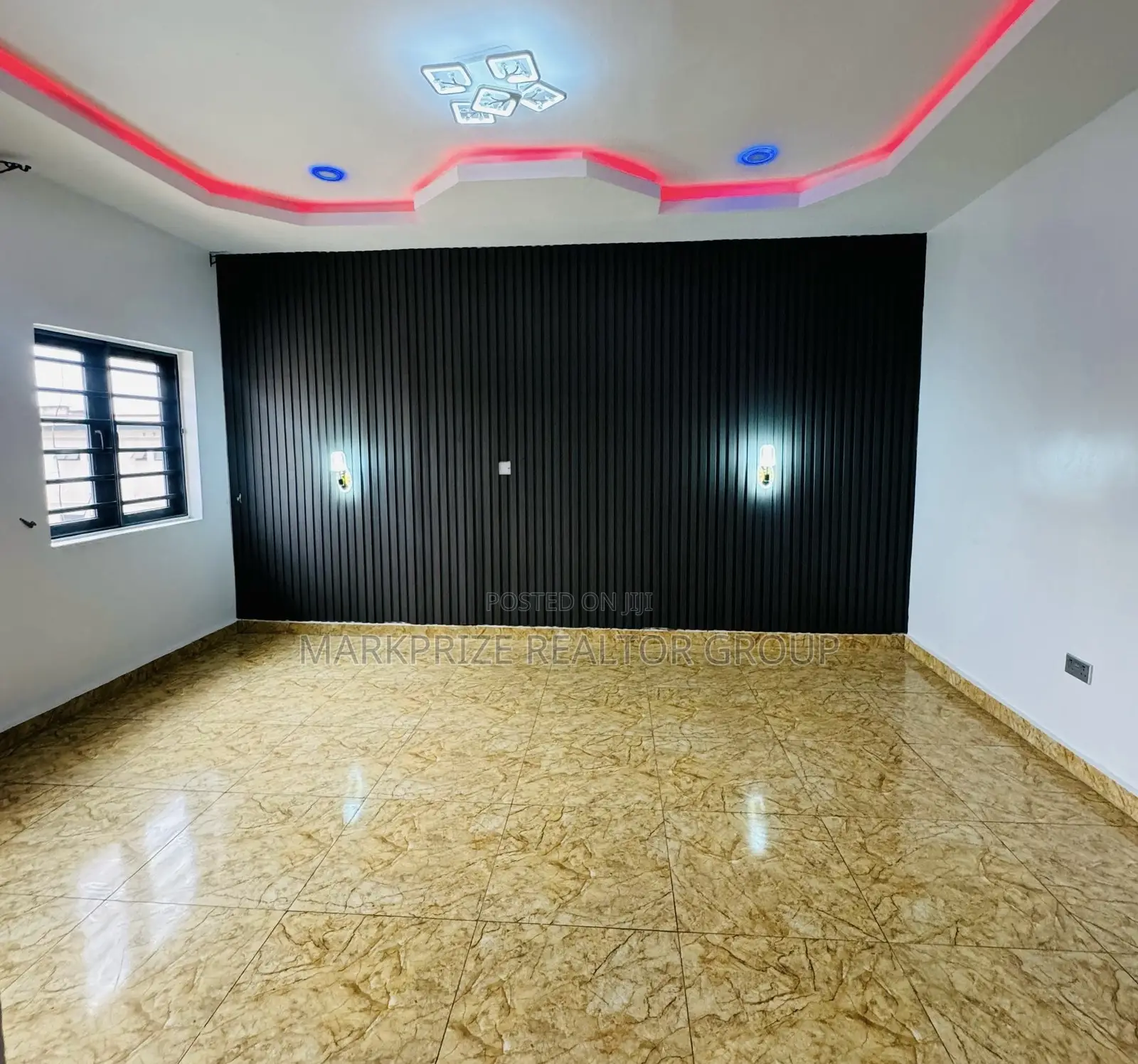 4bdrm Duplex in Agege Pen Cinema for sale in Agege