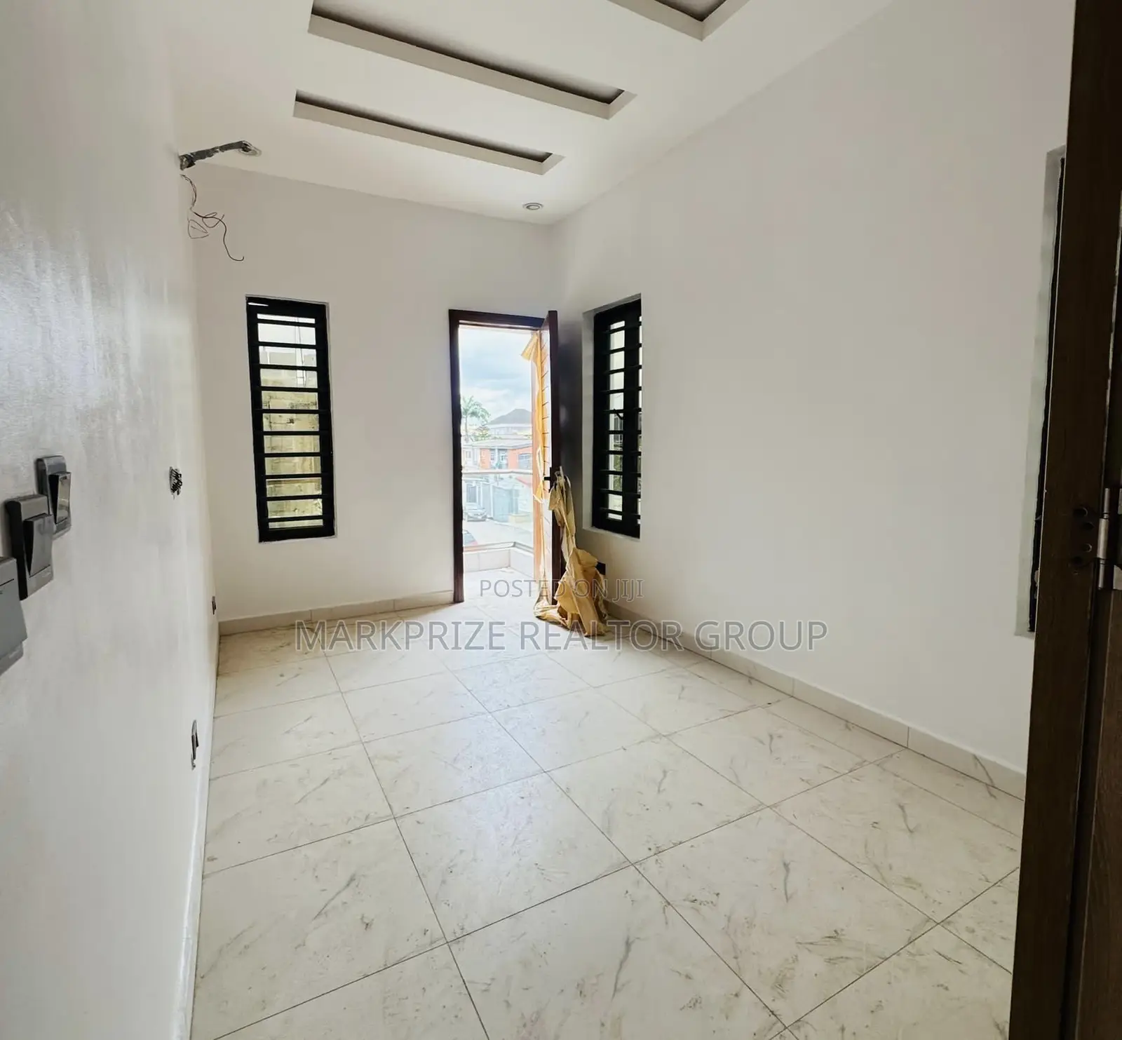 5bdrm Duplex in Adeniyi Jones Lagos for sale in Adeniyi Jones