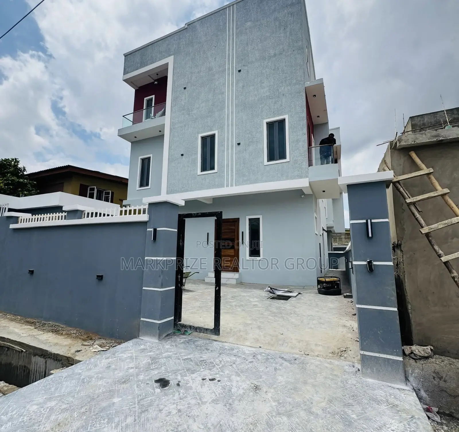 5bdrm Duplex in Adeniyi Jones Lagos for sale in Adeniyi Jones