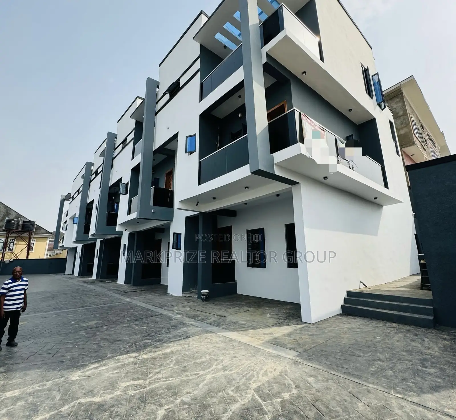 4bdrm Duplex in Opebi Ikeja Lagos for sale in Opebi