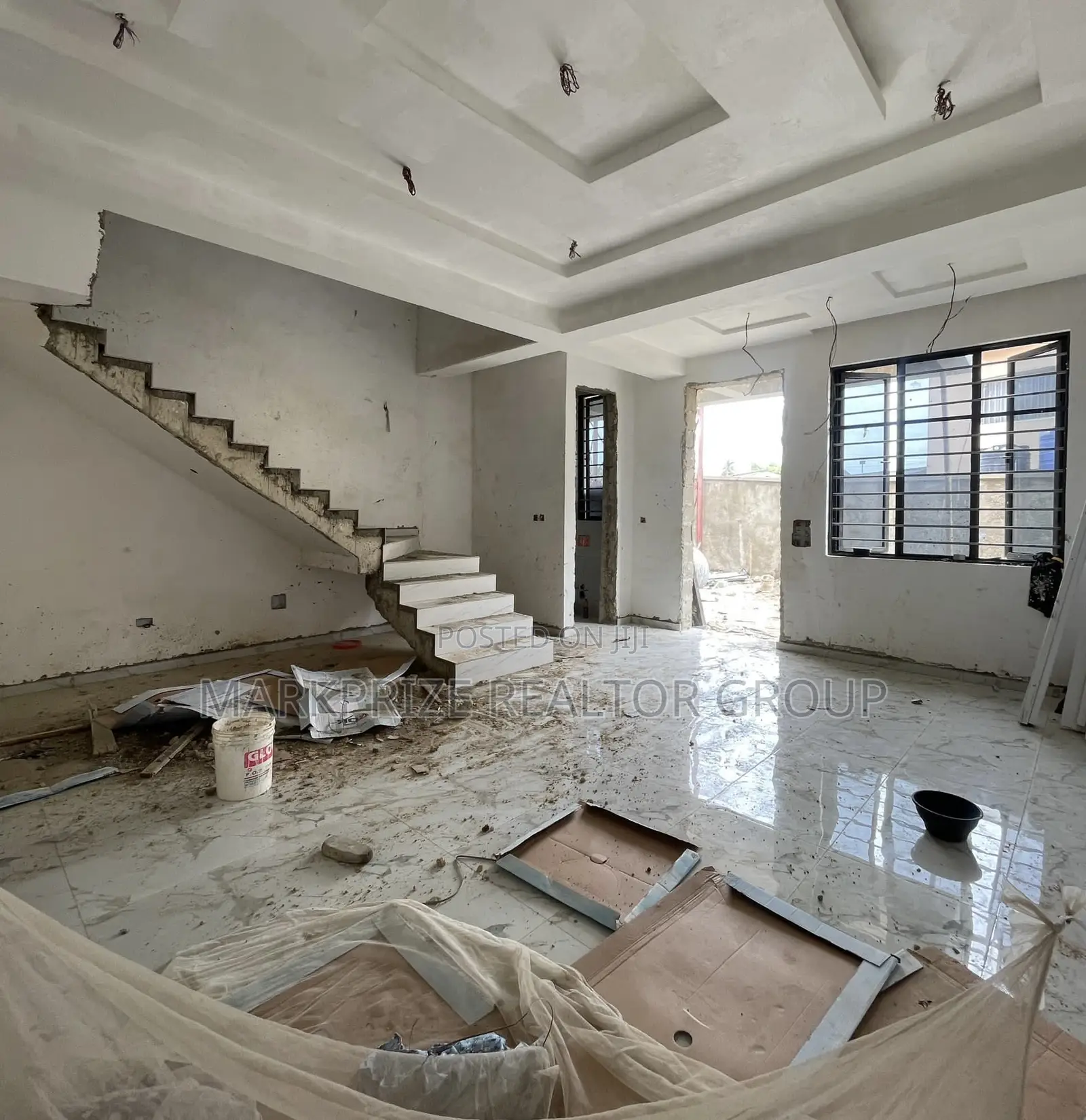 4bdrm Duplex in Surulere Lagos for sale in Surulere