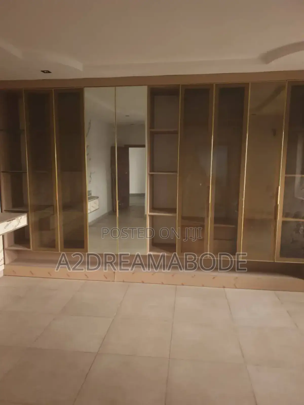5bdrm Mansion in Magodo Gra Phase 2 for sale in GRA Phase 2 Shangisha