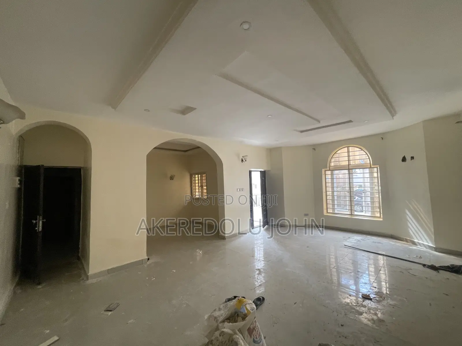 3bdrm Block of Flats in Wuye for sale in Wuye