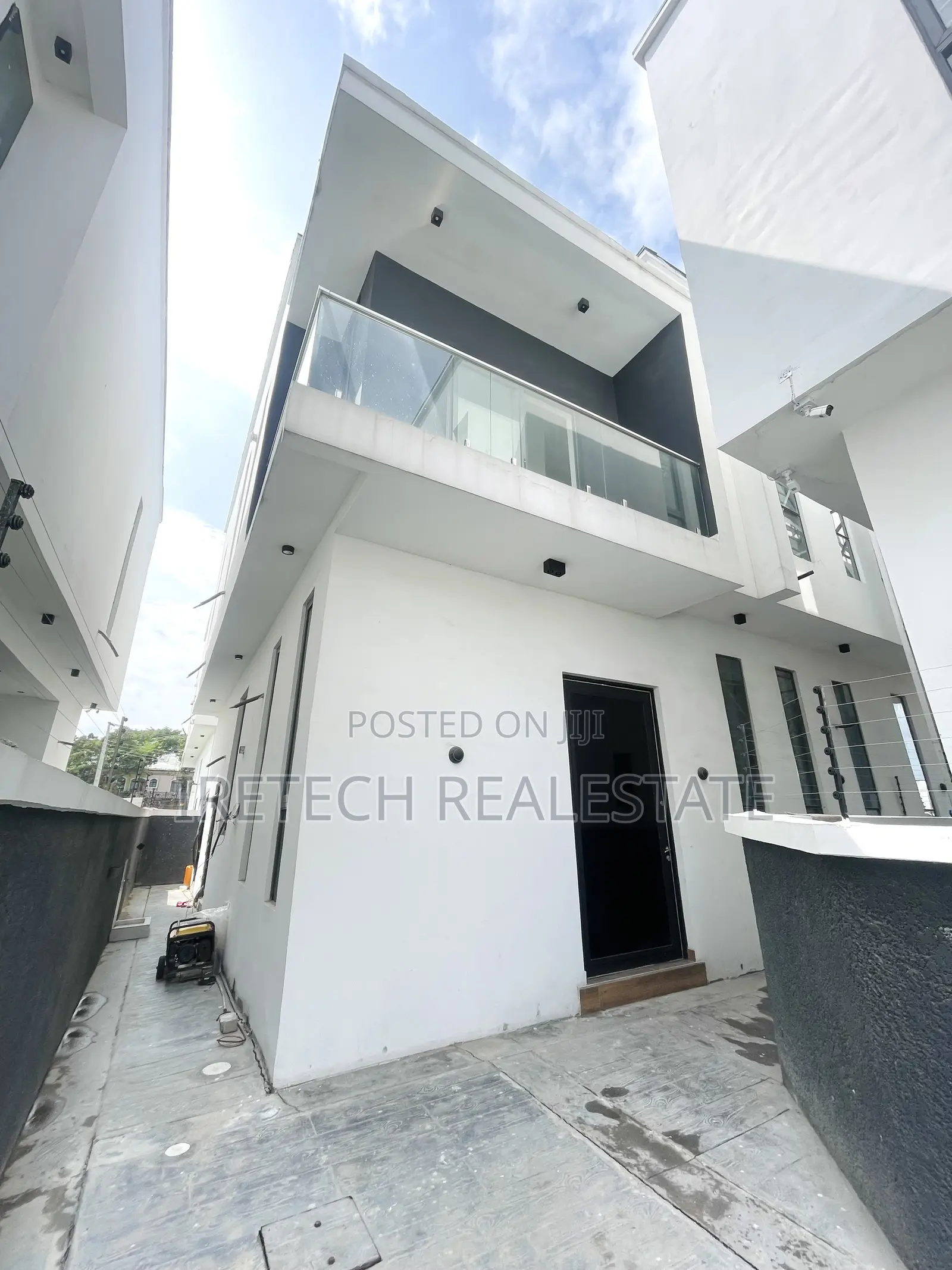 4bdrm Duplex in Chevron Toll Gate, Lekki for sale in Lekki