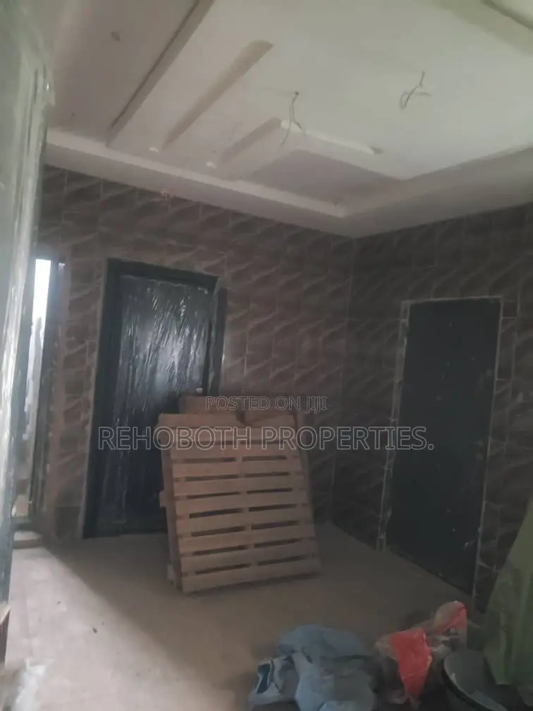4bdrm Duplex in Abeese Elebu, Ibadan for sale in Ibadan