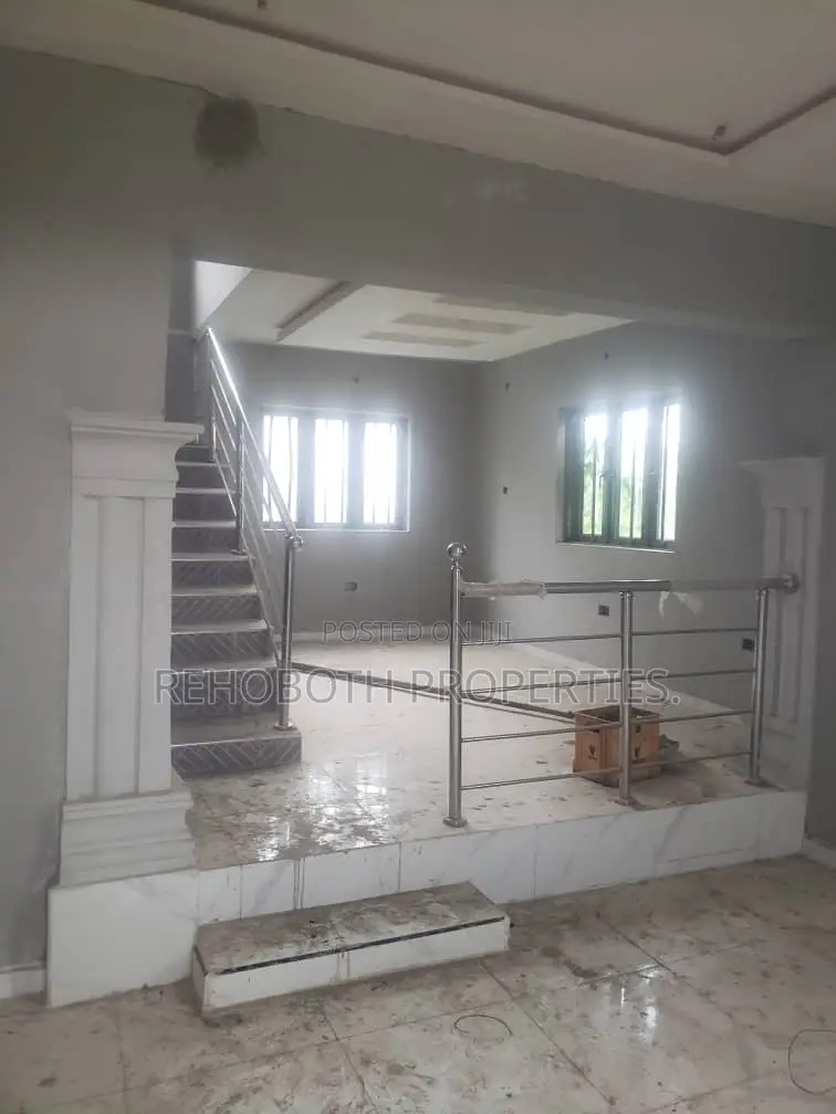 4bdrm Duplex in Abeese Elebu, Ibadan for sale in Ibadan