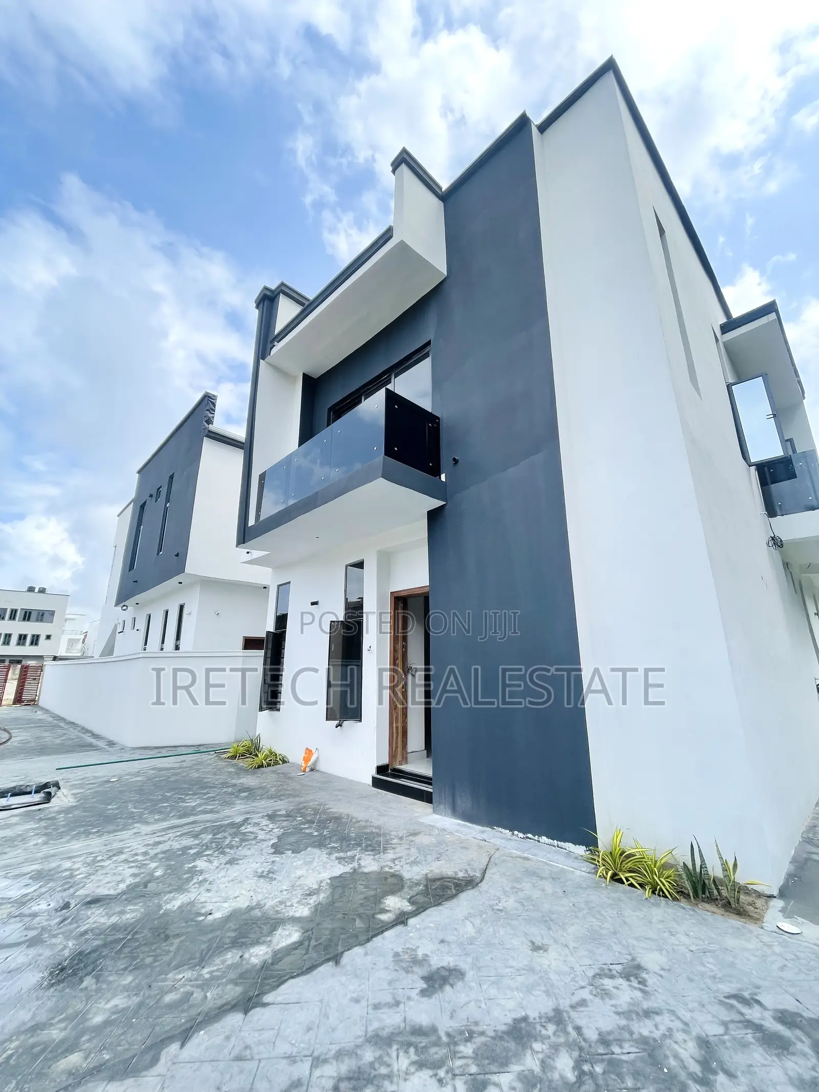 4bdrm Duplex in Chevron Toll Gate, Lekki for sale in Lekki