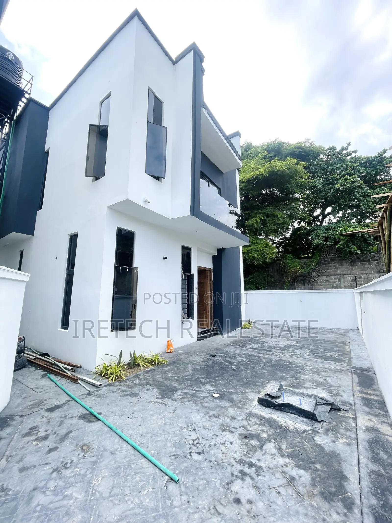 4bdrm Duplex in Chevron Toll Gate, Lekki for sale in Lekki