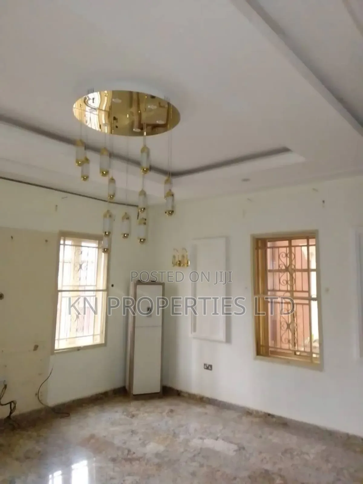 4bdrm Duplex in Apo for sale in Apo District