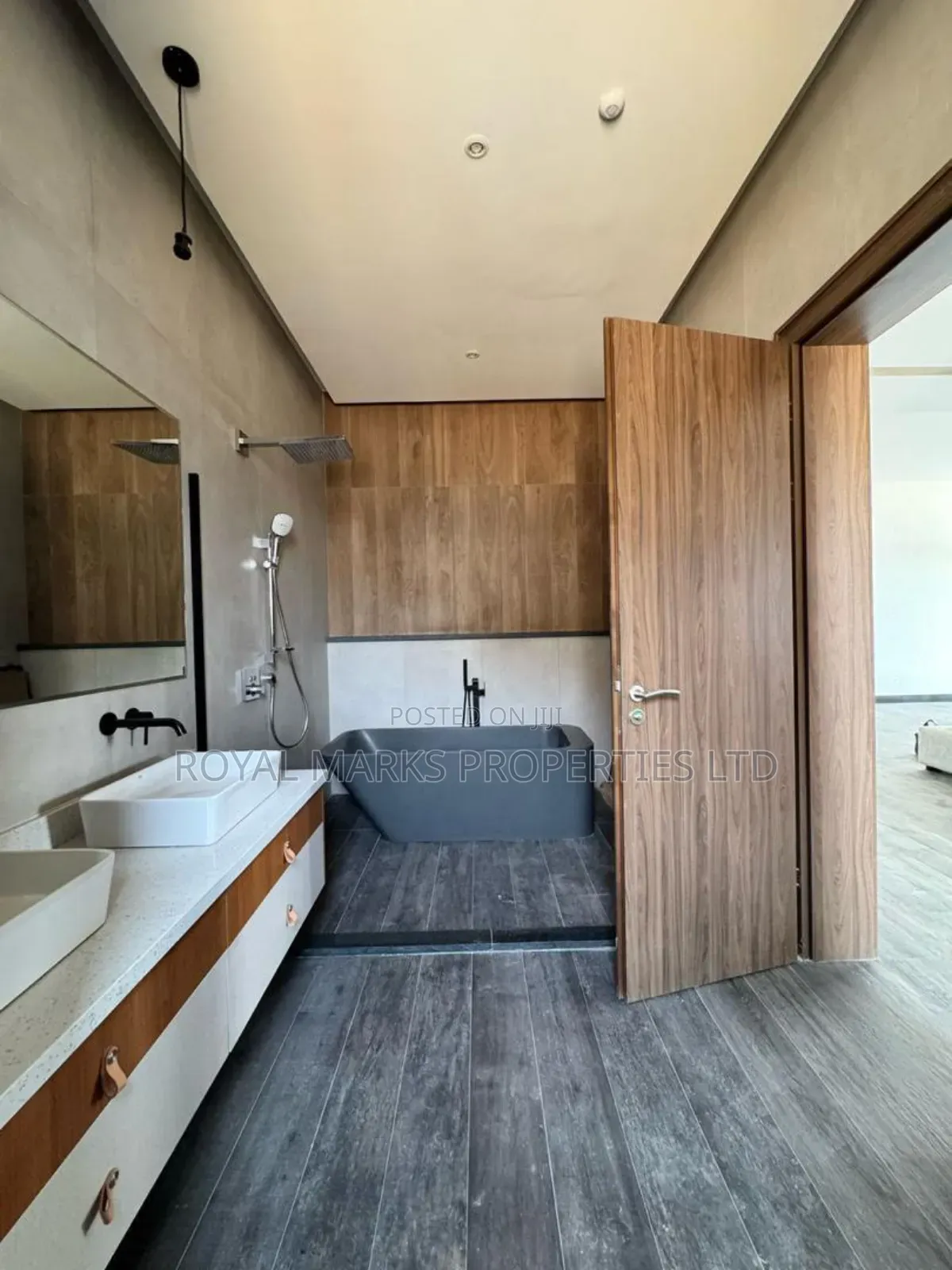 5bdrm Duplex in Katampe Extension for sale in Katampe Extension