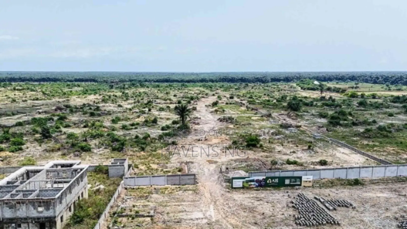 Your Gateway to Smart Investment Serene Living! in Elerangbe