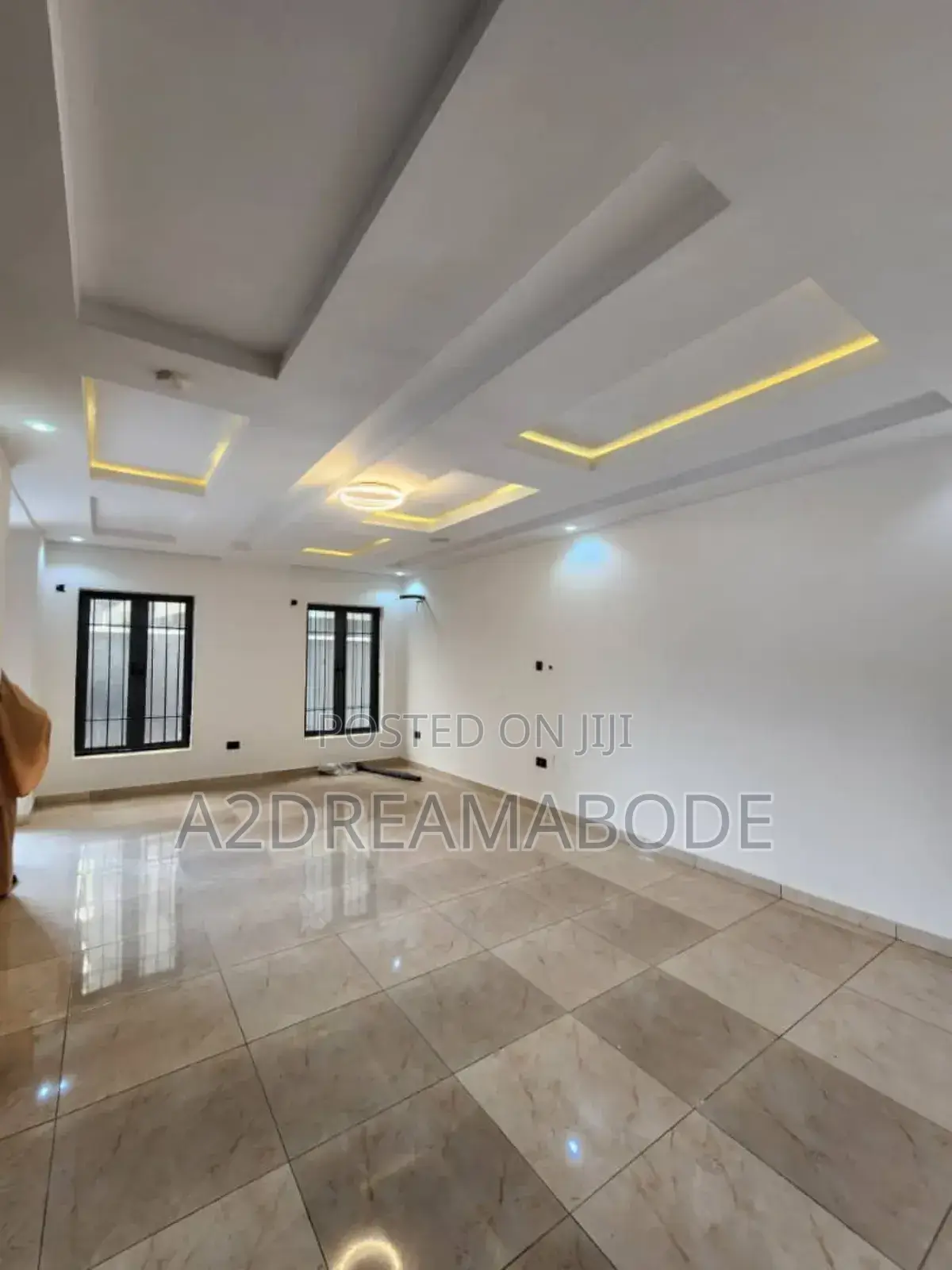 4bdrm Duplex in Off Bode Thomas, Surulere for sale in Surulere