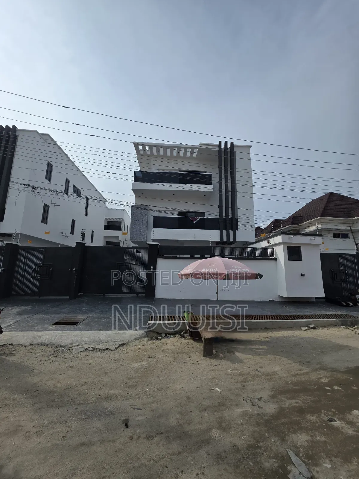 5bdrm Duplex in Ologolo for sale in Ologolo