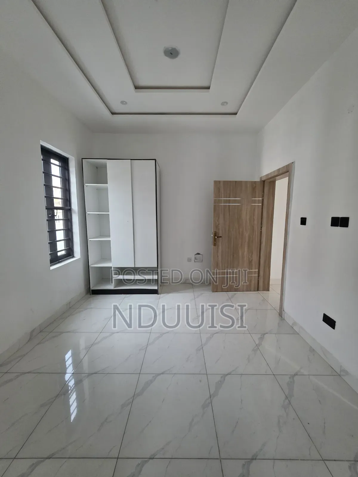 5bdrm Duplex in Ologolo for sale in Ologolo