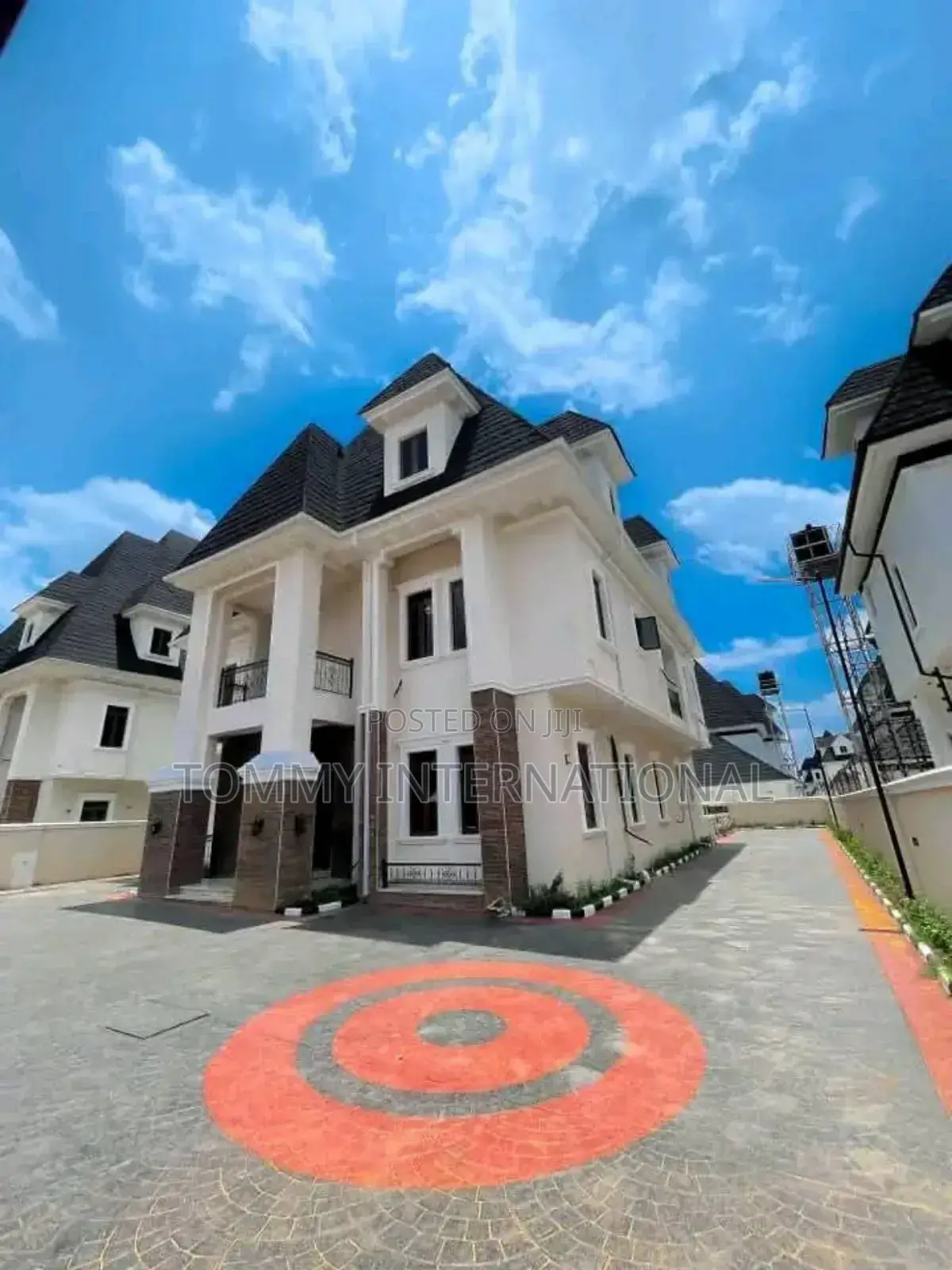 7bdrm Duplex in Gwarimpa Extension, Gwarinpa for sale in Gwarinpa