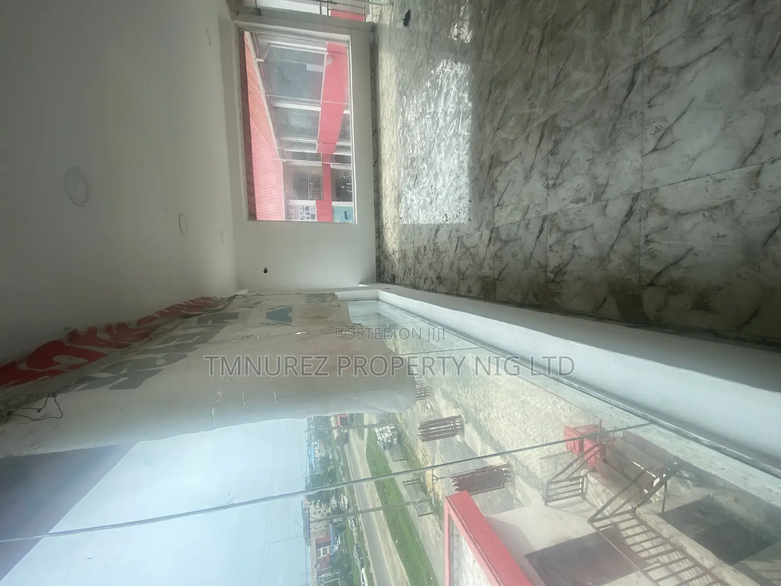 Shop to Let in Lekki Expressway