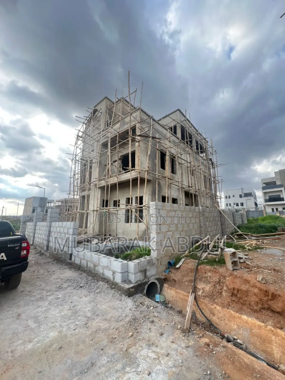 4bdrm Duplex in Lifecamp for sale in Life Camp