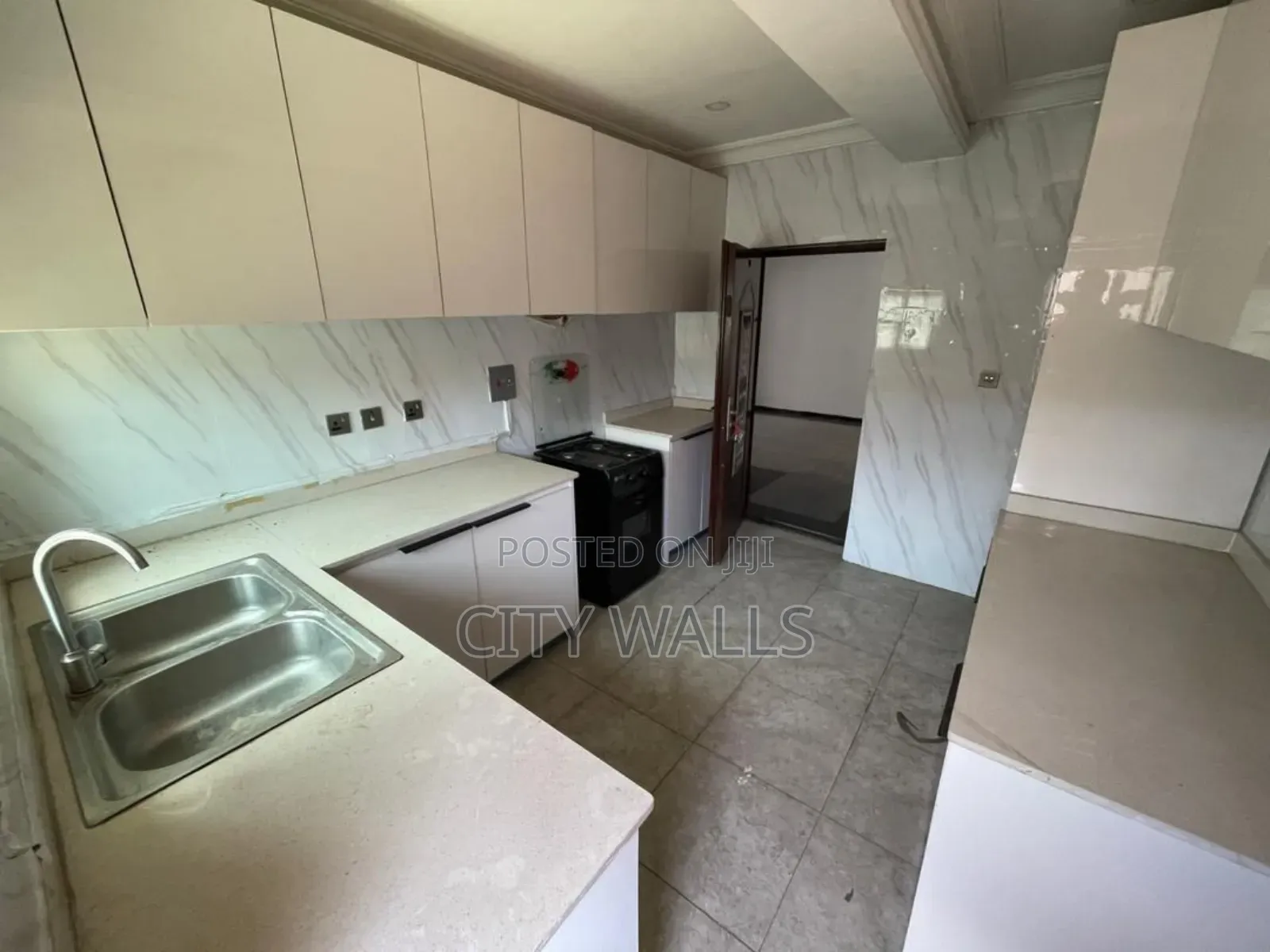 3bdrm Block of Flats in Lekki Phase 1 for rent in Lekki Phase 1