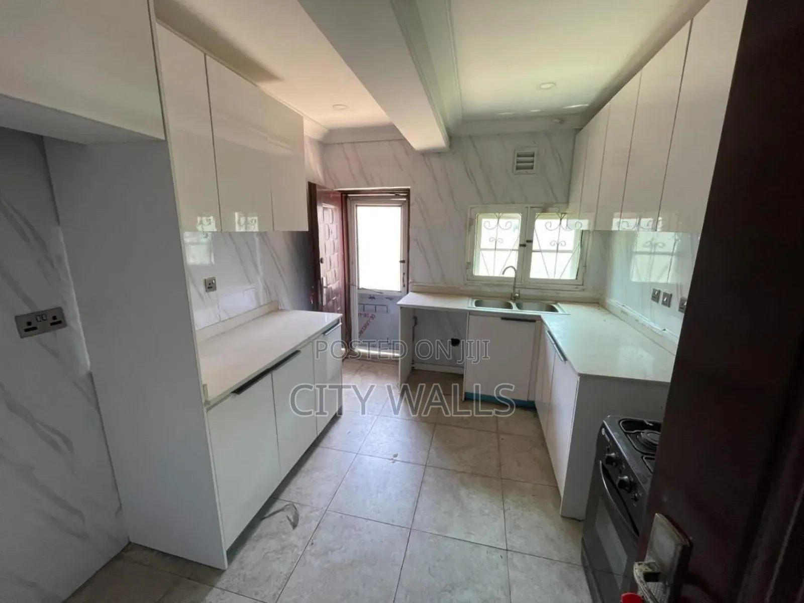 3bdrm Block of Flats in Lekki Phase 1 for rent in Lekki Phase 1