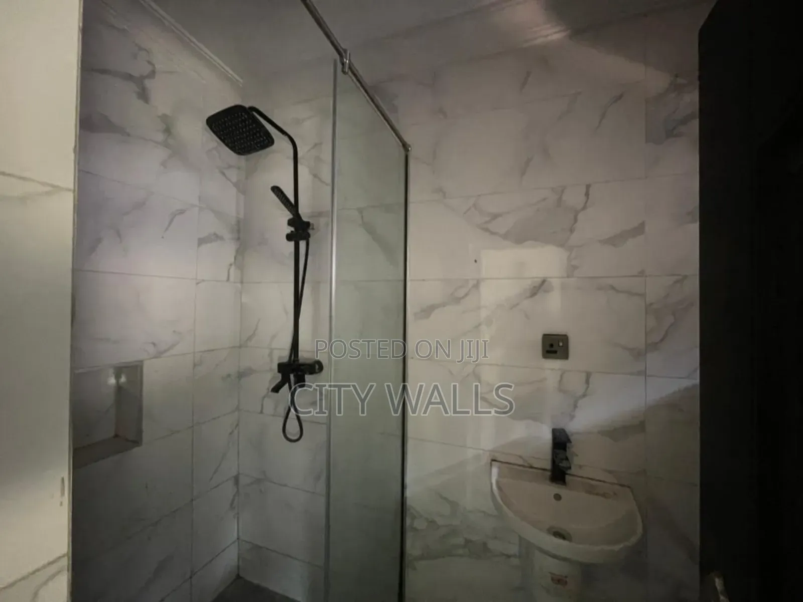 3bdrm Block of Flats in Lekki Phase 1 for rent in Lekki Phase 1