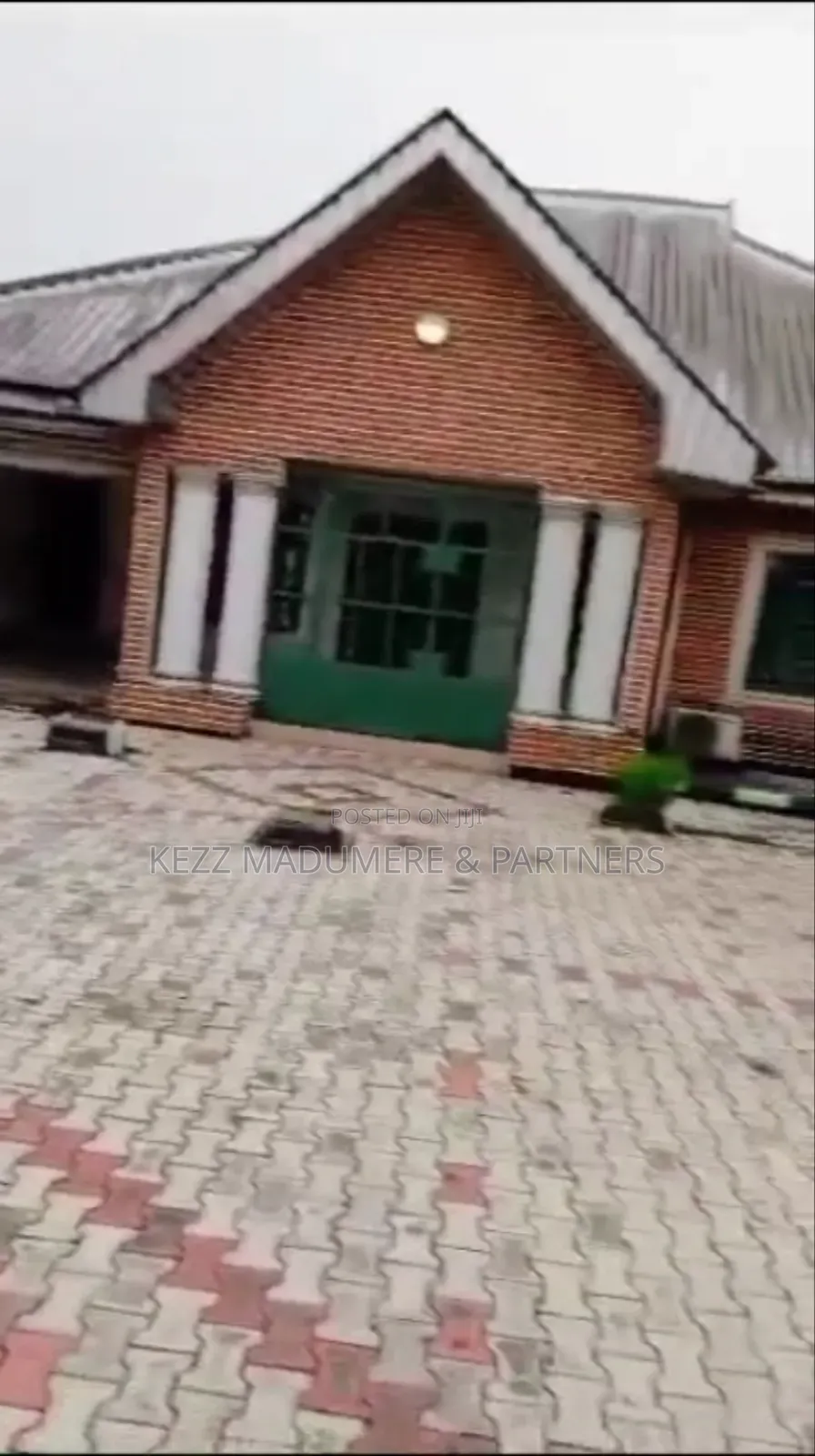 4bdrm Bungalow in Eliohani, Rumudara ,, Port-Harcourt for sale in Port-Harcourt