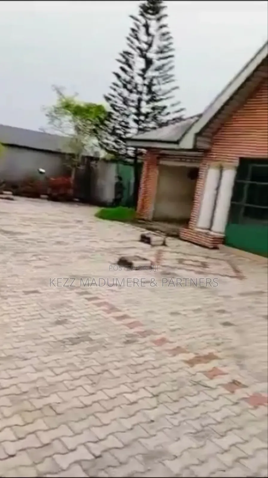 4bdrm Bungalow in Eliohani, Rumudara ,, Port-Harcourt for sale in Port-Harcourt
