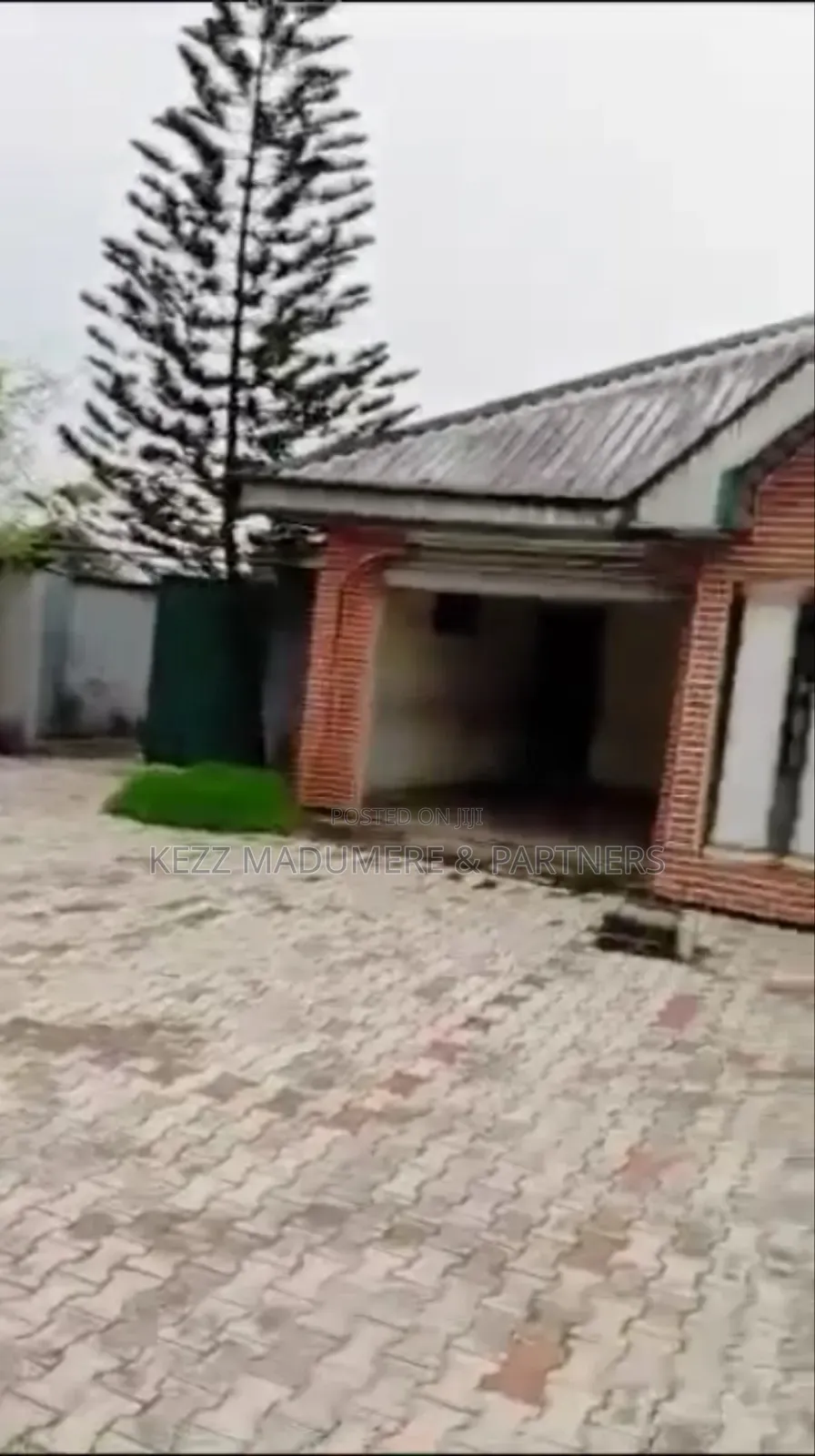 4bdrm Bungalow in Eliohani, Rumudara ,, Port-Harcourt for sale in Port-Harcourt