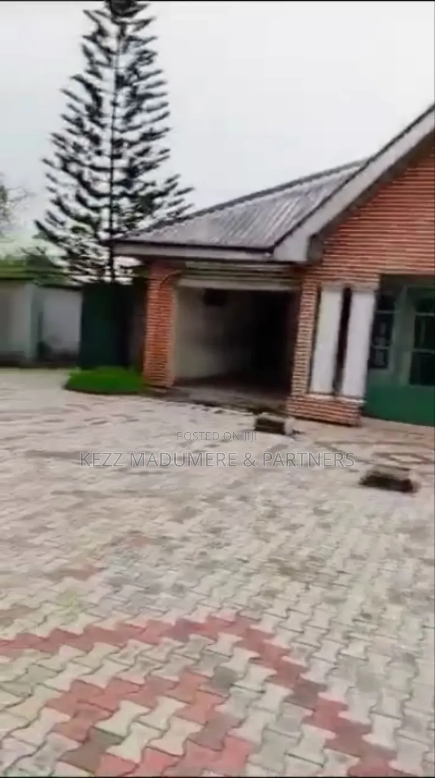 4bdrm Bungalow in Eliohani, Rumudara ,, Port-Harcourt for sale in Port-Harcourt