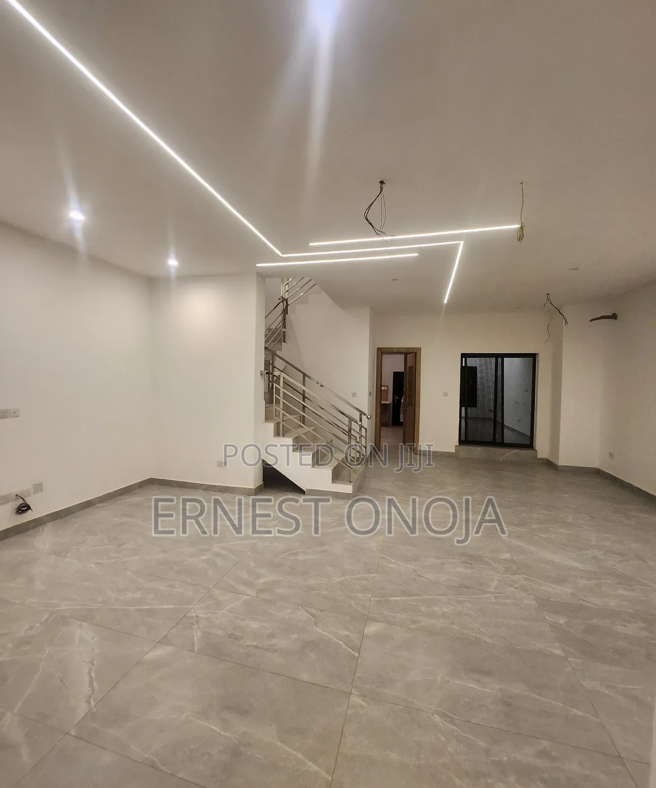 5bdrm Townhouse/Terrace in Lifecamp, Gwarinpa for sale in Gwarinpa