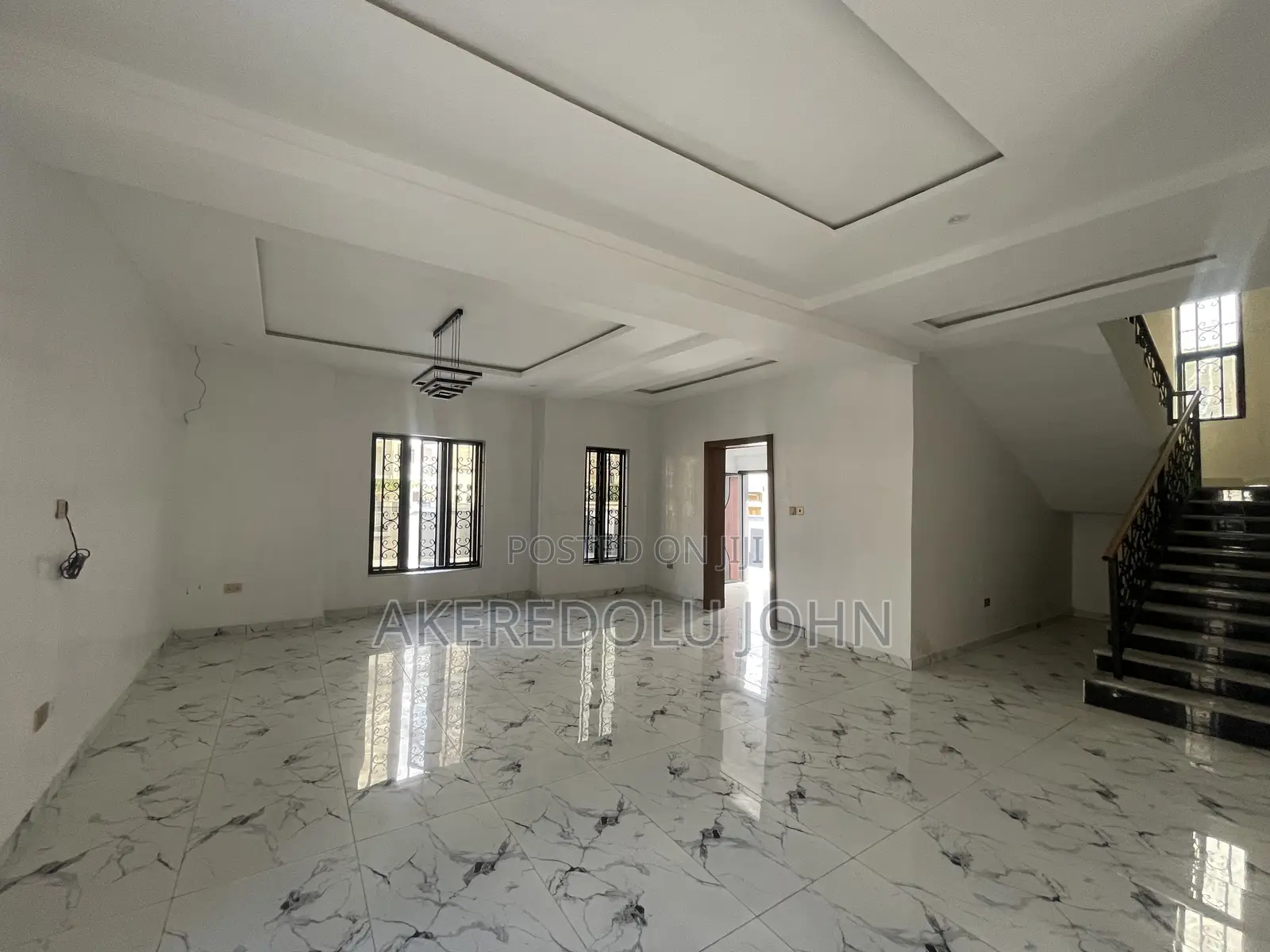 5bdrm Duplex in Apo Resettlement for sale in Apo Resettlement