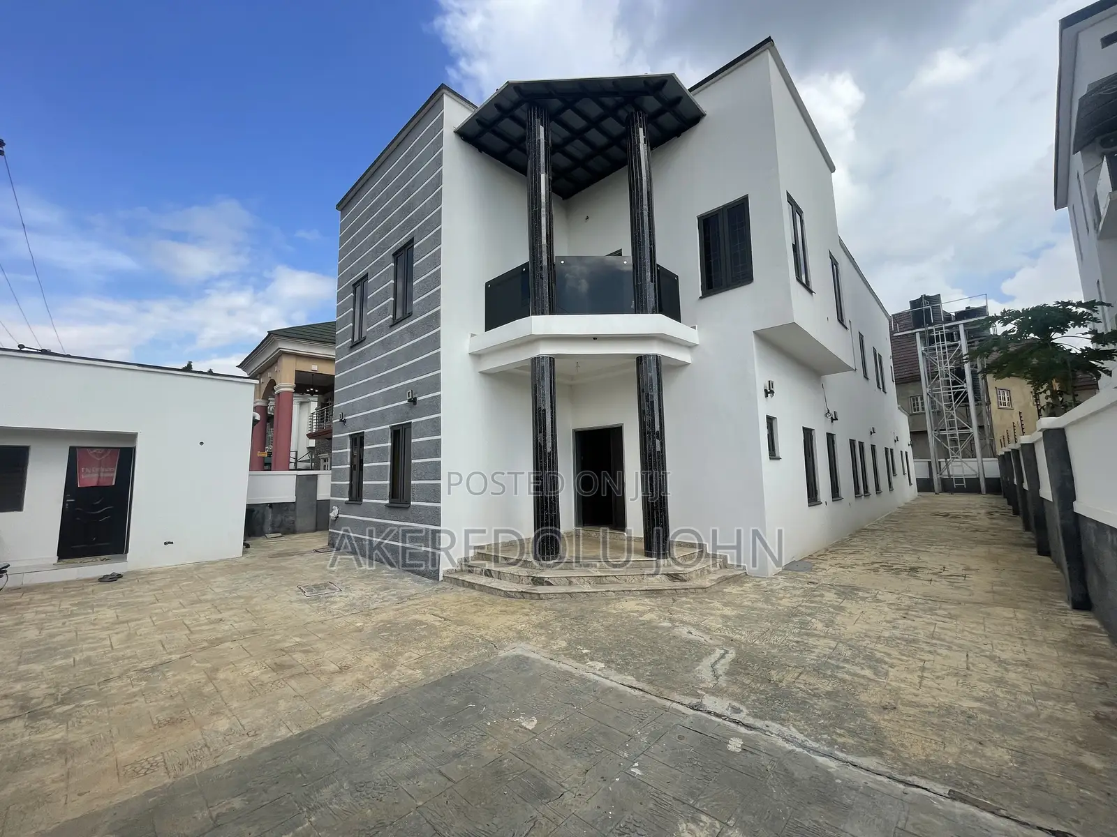 4bdrm Duplex in Apo Resettlement for sale in Apo Resettlement