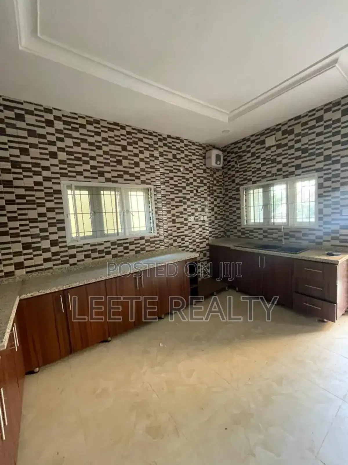 5bdrm Duplex in Lokogoma for sale in Lokogoma