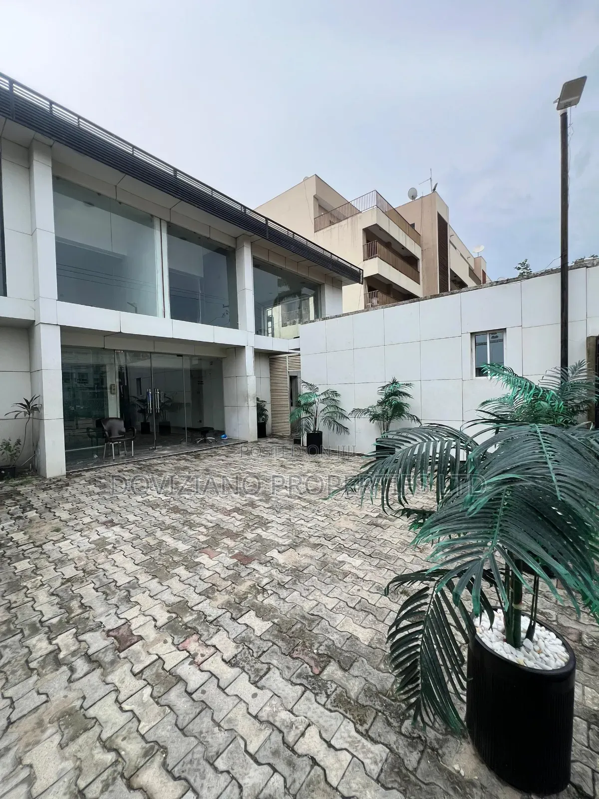 5bdrm Duplex in Victoria Island for rent in Victoria Island