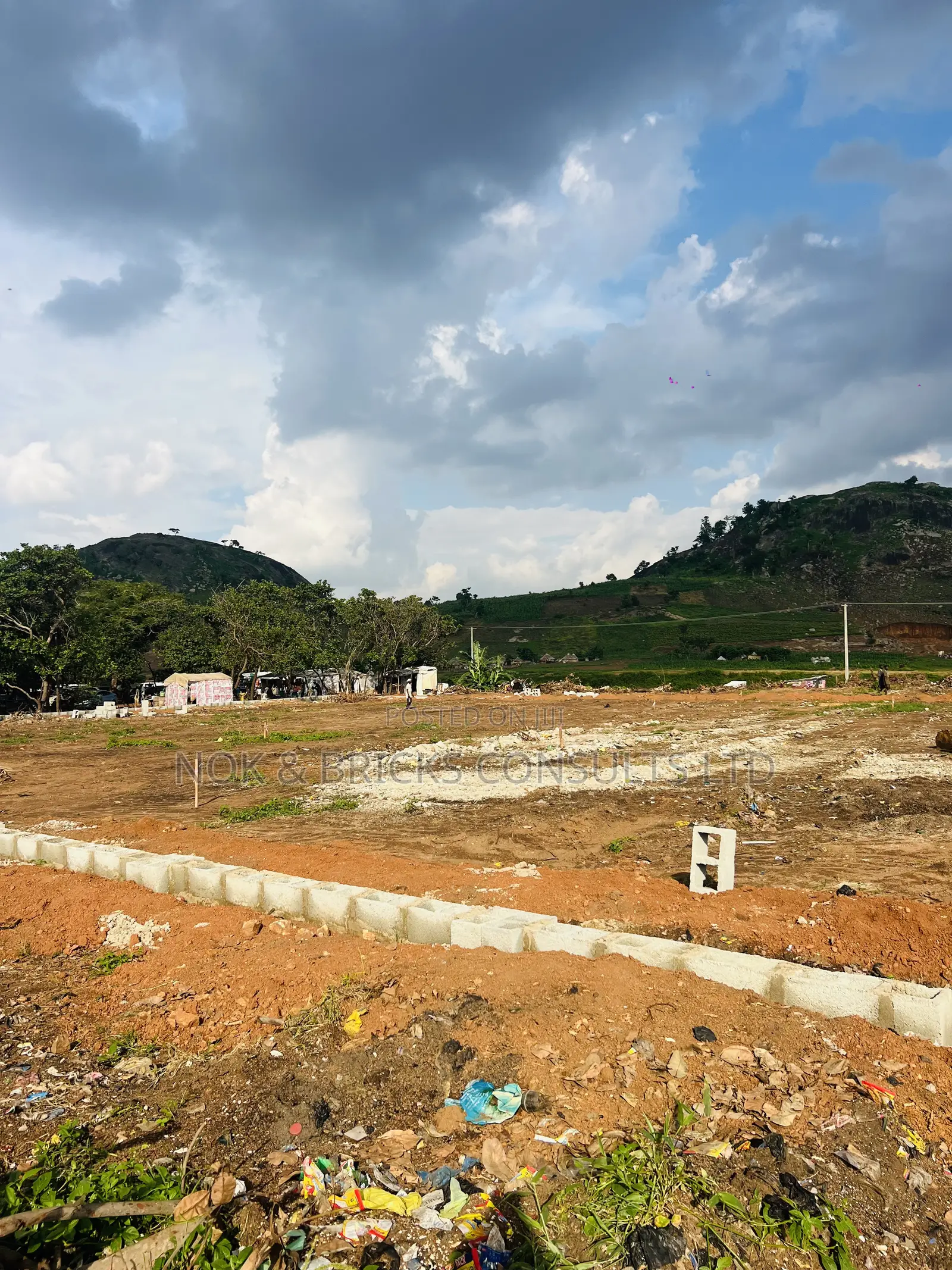 Wuye Estate Plot Buy and Build. in Wuye