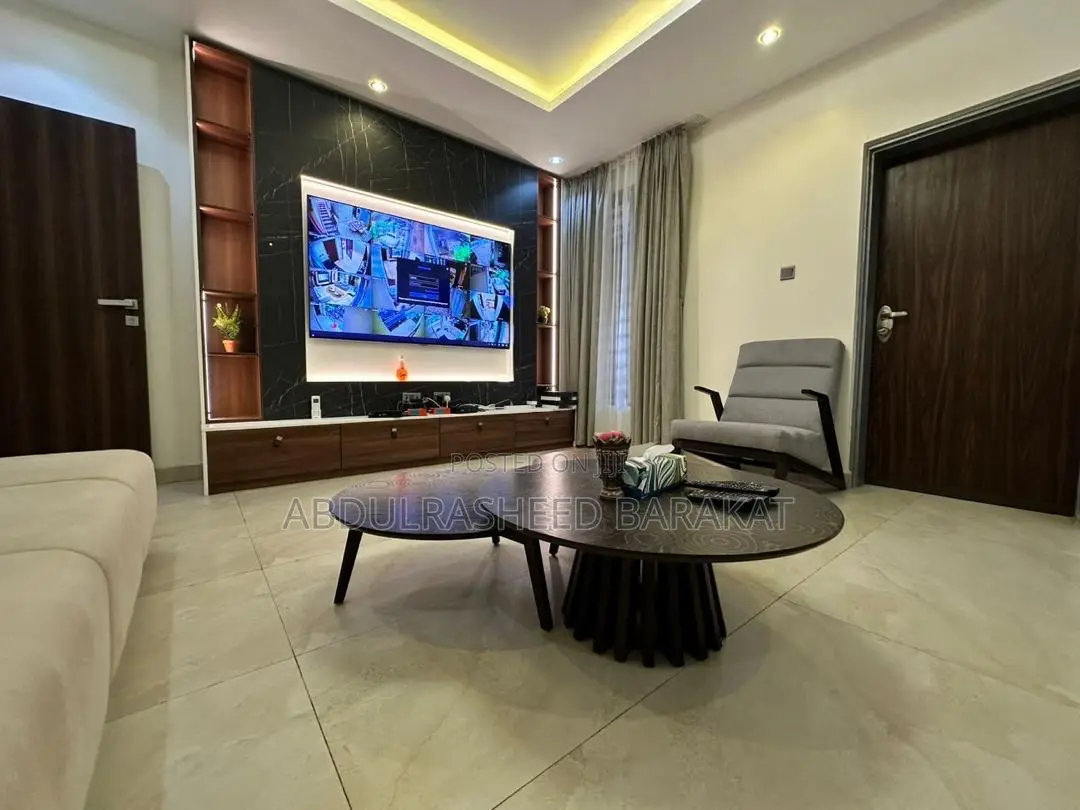 Luxury Four Bedroom Apartment Self Compound in Zone 2 / Wuse