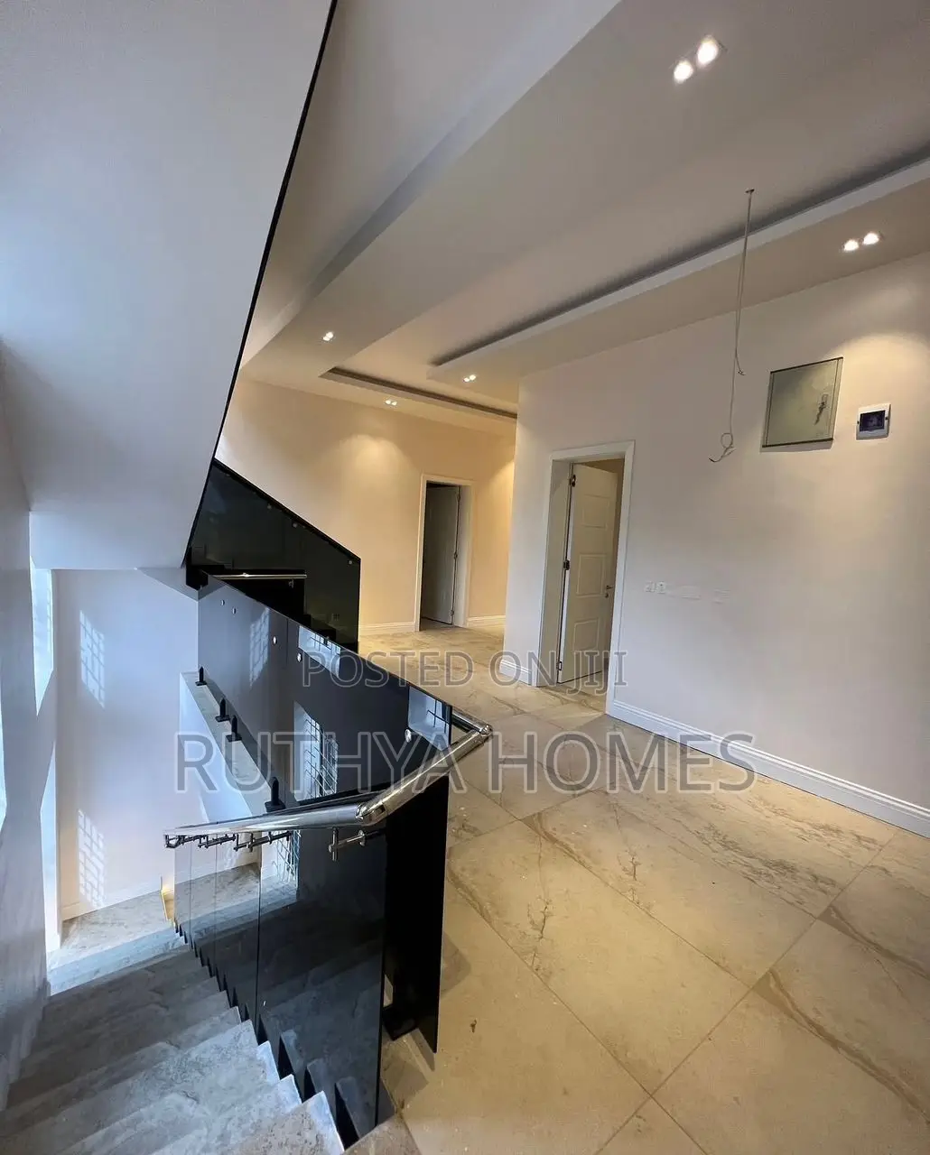5bdrm Duplex in Citiscape, Guzape District for sale in Guzape District