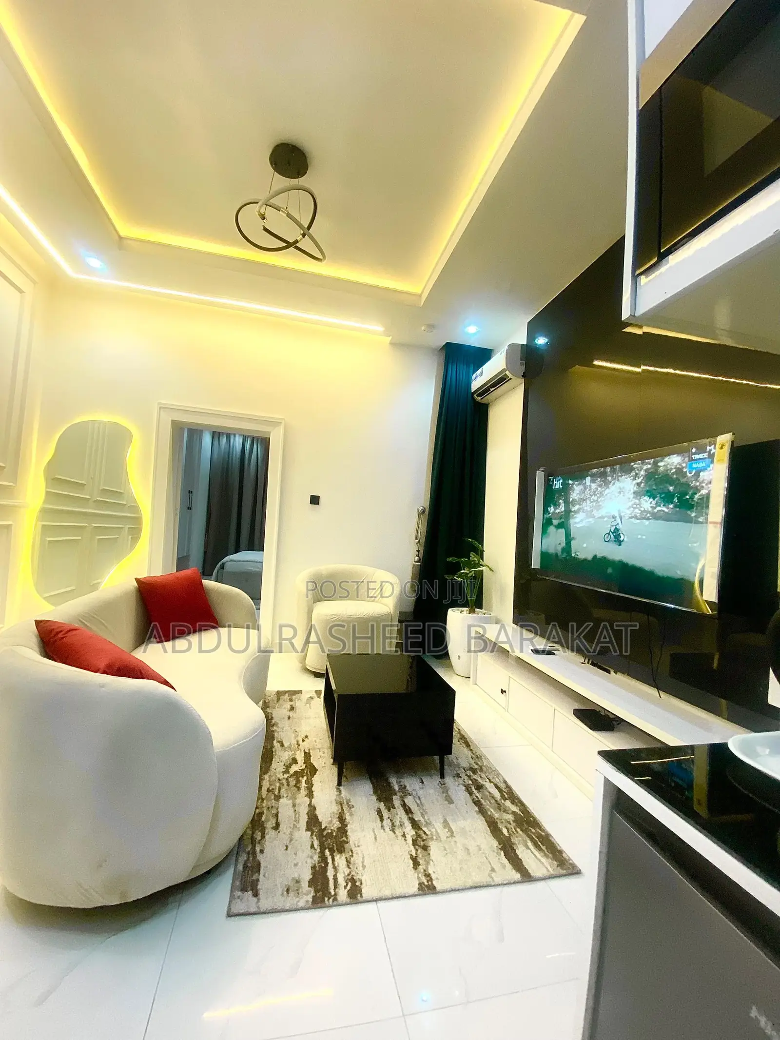 Luxury Aesthetically Pleasing 1 Bedroom Apartment in Jahi